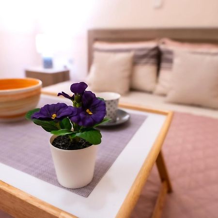 Myrtle, City Center Renovated Apartment أثينا المظهر الخارجي الصورة