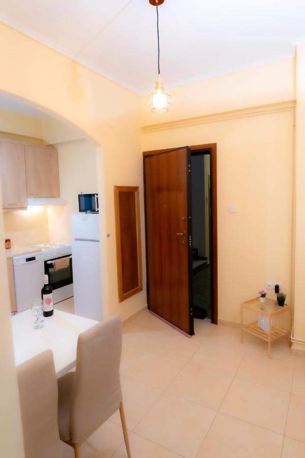 Myrtle, City Center Renovated Apartment أثينا المظهر الخارجي الصورة
