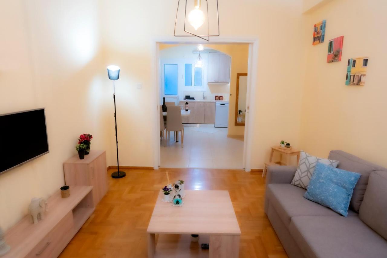 Myrtle, City Center Renovated Apartment أثينا المظهر الخارجي الصورة